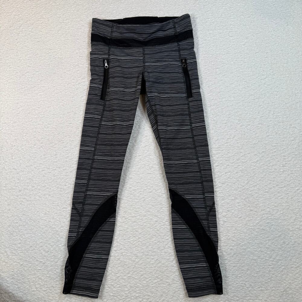 Lululemon Run Inspire Tight Mesh Black/white striped Crop womens size 4